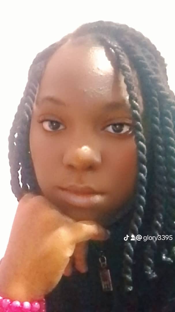 Gloria CHIKOAM TCHAKOUNTE
